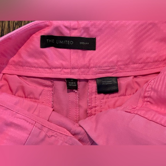 The Limited size 0 pink short - Picture 2 of 3